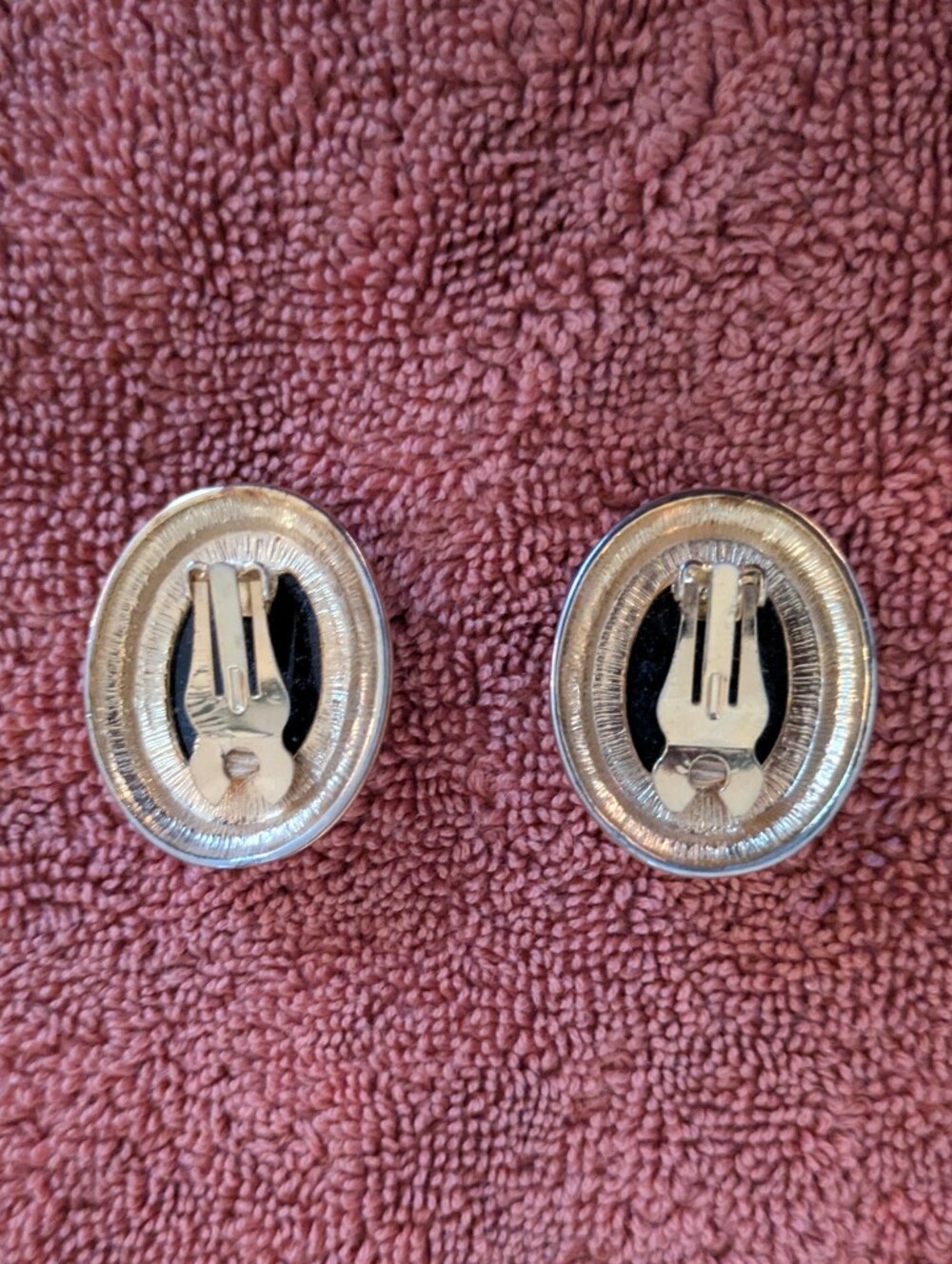 Vintage‎ 80s Gold Black Cabochon Rhinestone Clip On Earrings - Picture 2 of 3